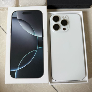 아이폰 16프로 화이트 256GB 이미지