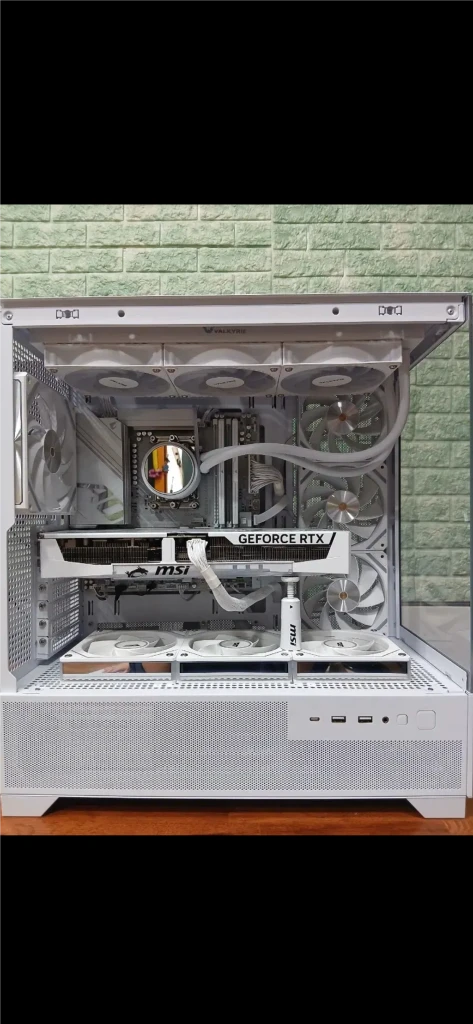 9800X3D & RTX5070TI 게이밍 컴퓨터 PC - 안심되는 중고거래
