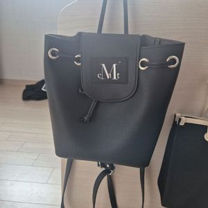 무센트 미니 백팩 블랙 이미지