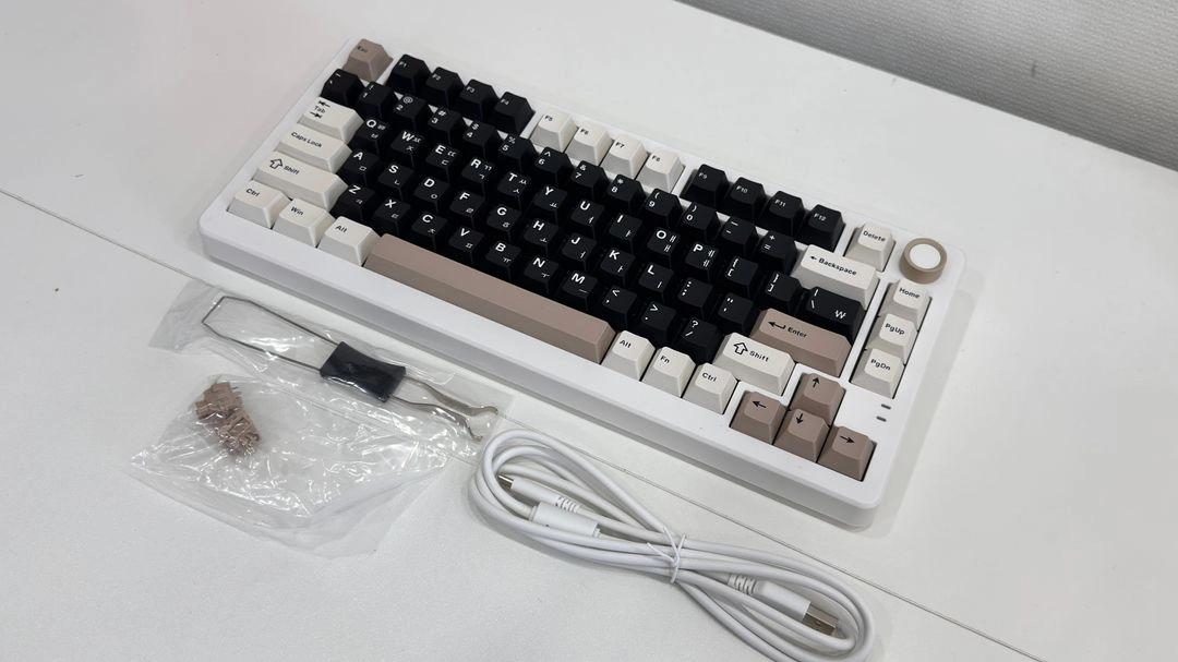 모니터, 키보드 판매합니다.(FLEX FIT APL-A1B/A1W, acer SA240Y, QSENN 이미지