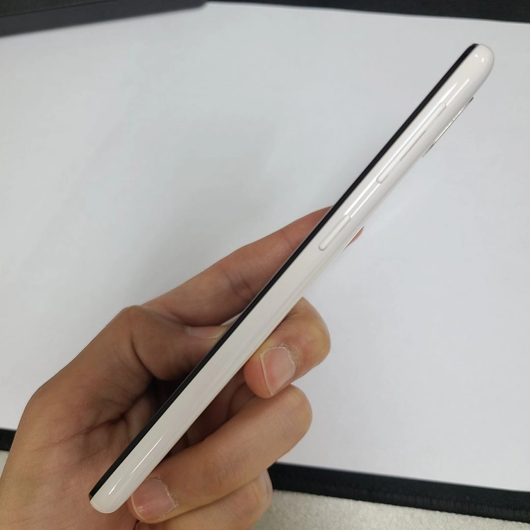 갤럭시 진2 화이트 32GB KT 무잔상 A급 기능정상 213394 이미지