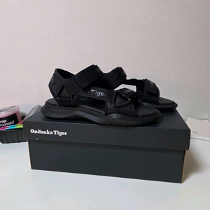 오니츠카타이거 샌들 이미지