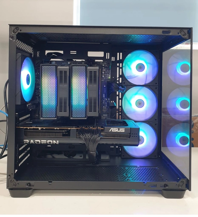 라데온 RX9070xt고사양 게이밍 PC 판매합니다 - 안심되는 중고거래