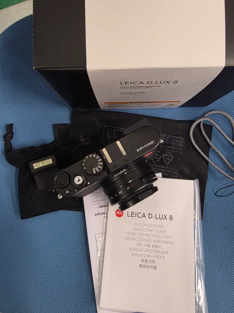 라이카d-lux8 500컷대 27.06까지보증 신품급팔아요 교환ok 이미지