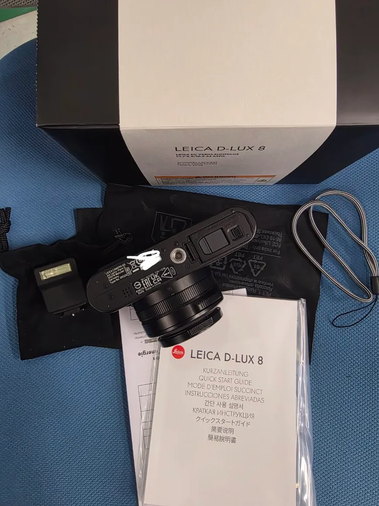 라이카d-lux8 500컷대 27.06까지보증 신품급팔아요 교환ok 이미지