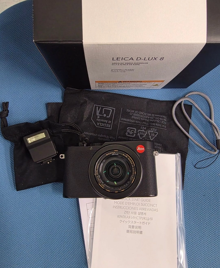 라이카d-lux8 500컷대 27.06까지보증 신품급팔아요 교환ok 이미지