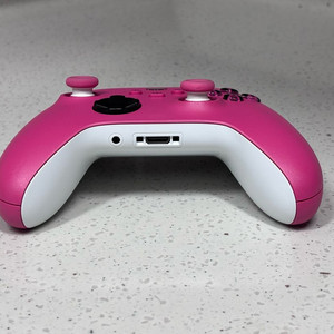 xbox 4세대 컨트롤러 패드 핑크 이미지