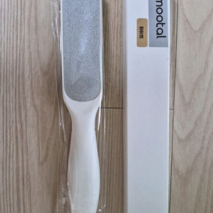 무탈 발 각질 제거기 화이트 이미지