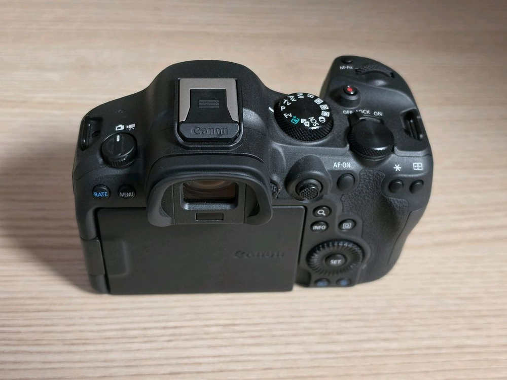 캐논 EOS R6 Mark II 풀박스 이미지