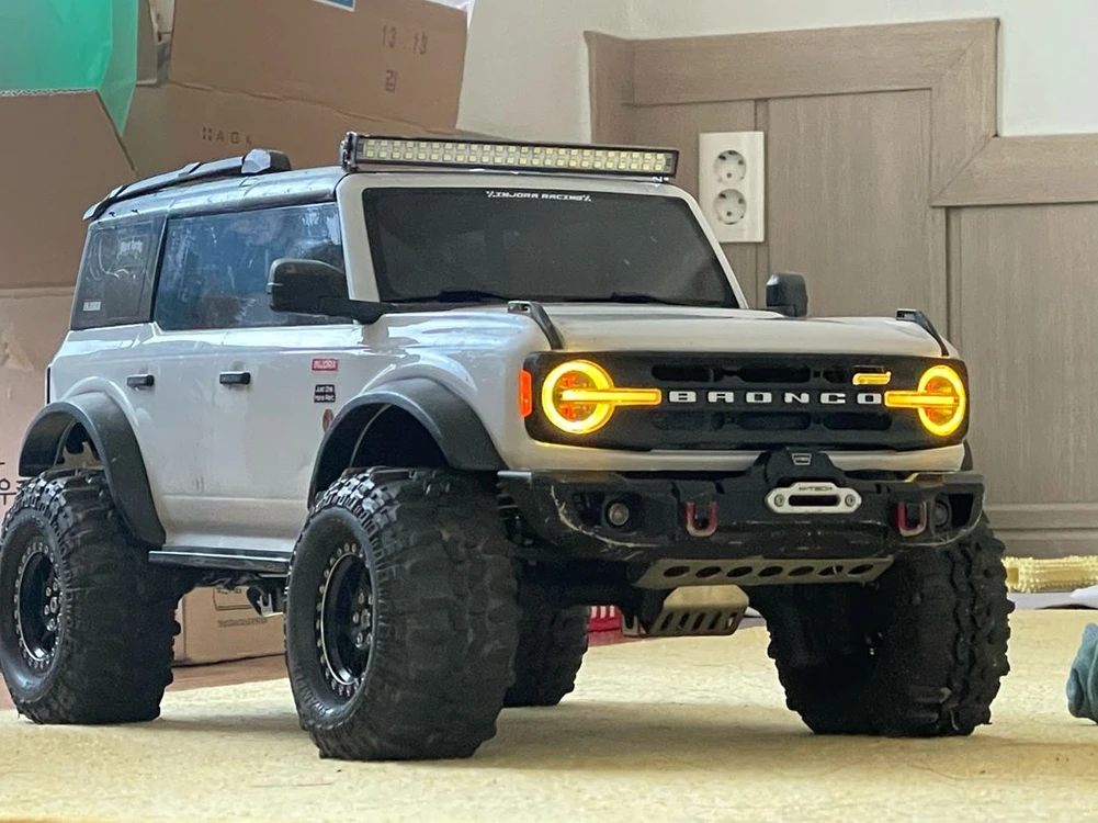 1/10 스케일 TRx4 브롱코 - 안심되는 중고거래