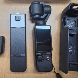 DJI Osmo Pocket 3 - 손자비 베터리 포함 이미지