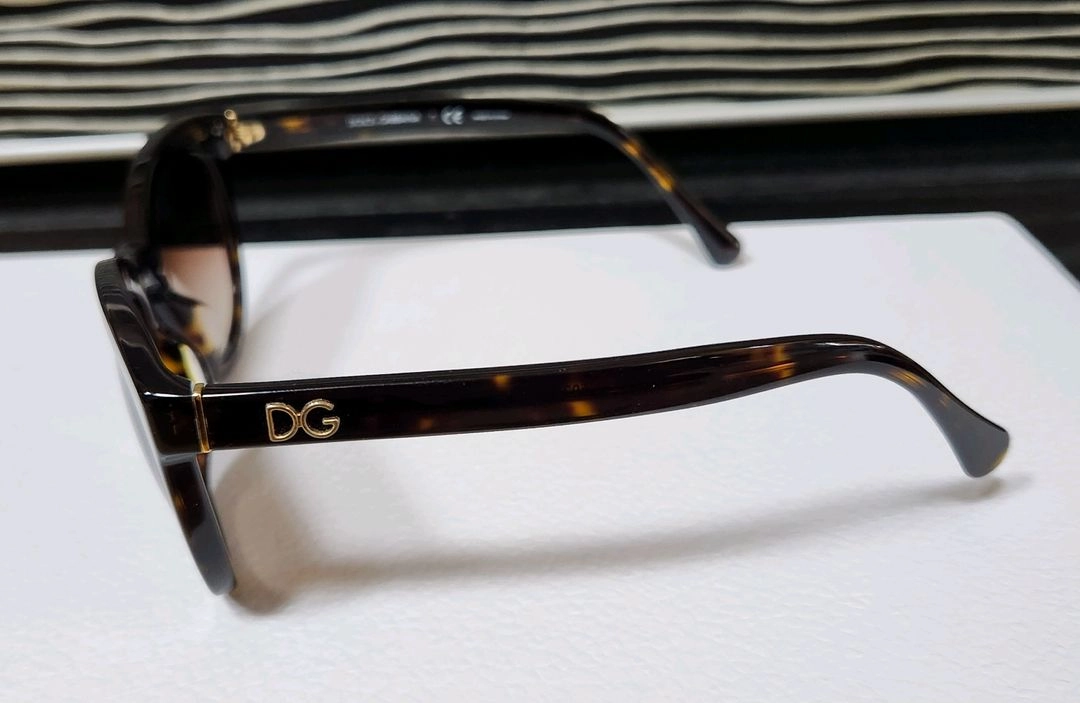 Dolce & Gabbana 돌체앤가바나 DG 4249F 선글라스 이미지