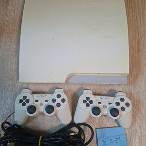 ps3 슬림 3005B 320gb 게임 cd 21개 패드는 정크 이미지