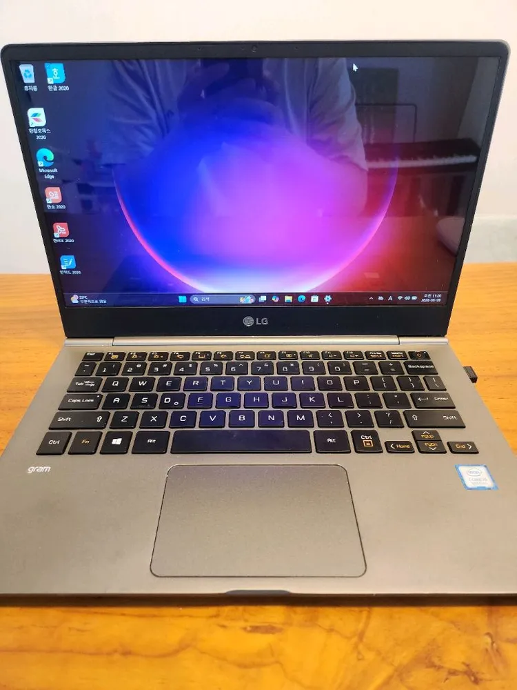가벼운 LG그램 노트북(13.3인치 12램 384SSD) 이미지