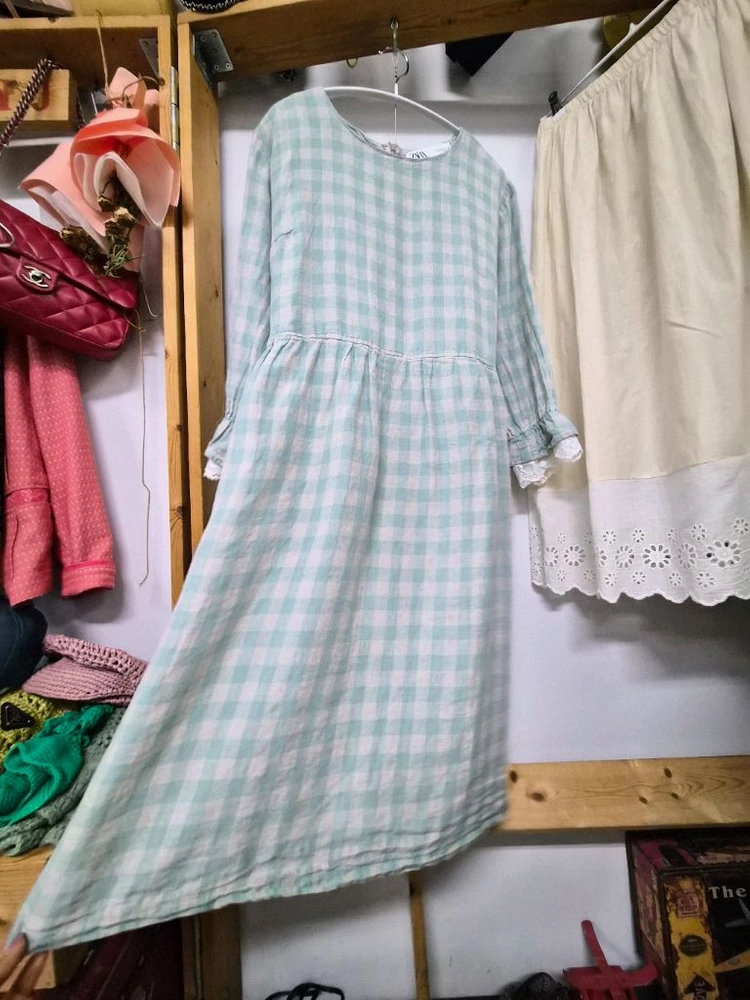 자라 면린넨 고방 체크 박시 원피스. 레이스이너스커트 이미지