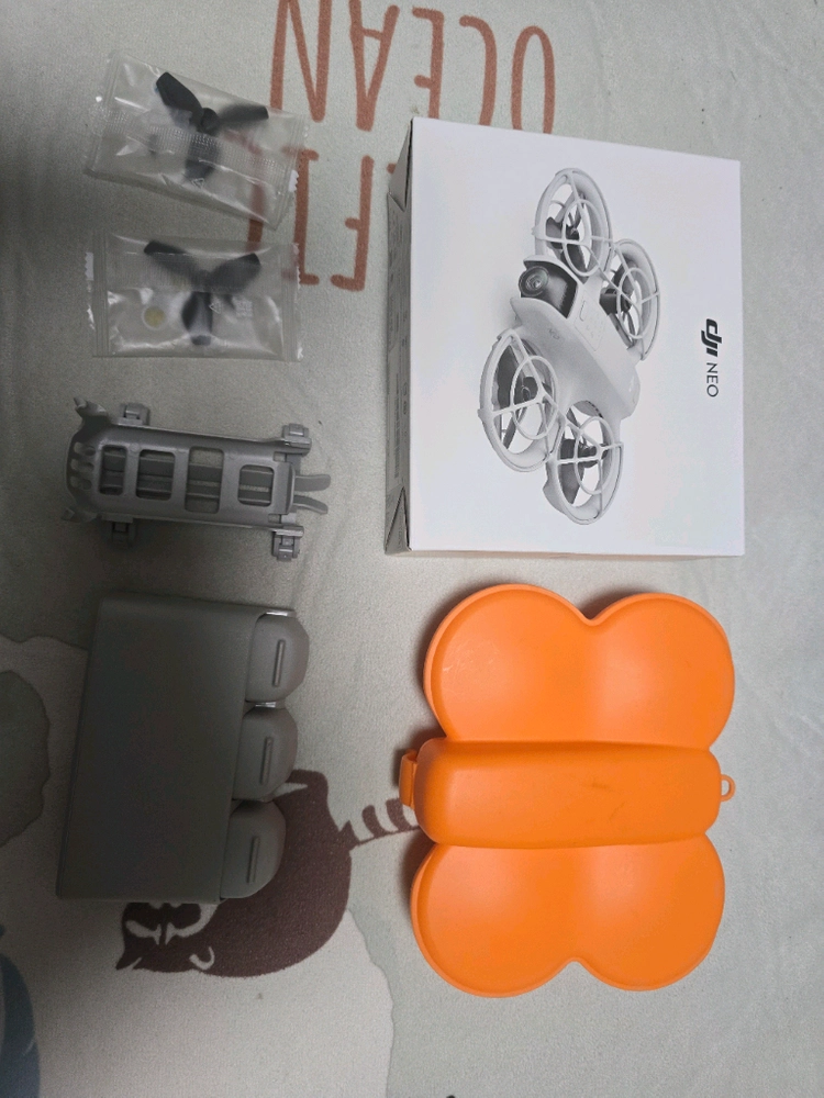 DJI NEO1 기체 새제품 추가배터리 팝니다 이미지