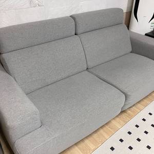 모던한 그레이 패브릭 2.5인 소파 이미지