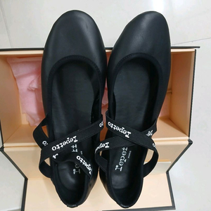 [새상품][미착화] 레페토 [REPETTO] 플랫 조아나(V184VIP410) 사이즈 EU 39.5 KR 26 이미지