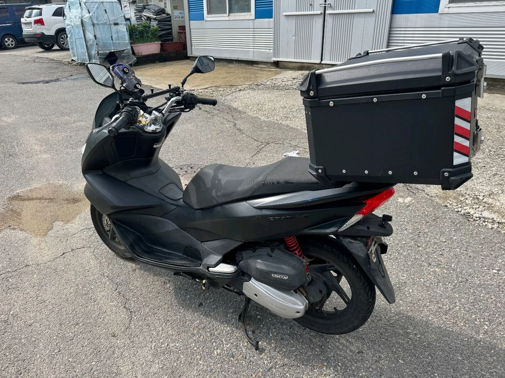 혼다 pcx125 17년 스마트키 블박튜닝 팝니다 이미지