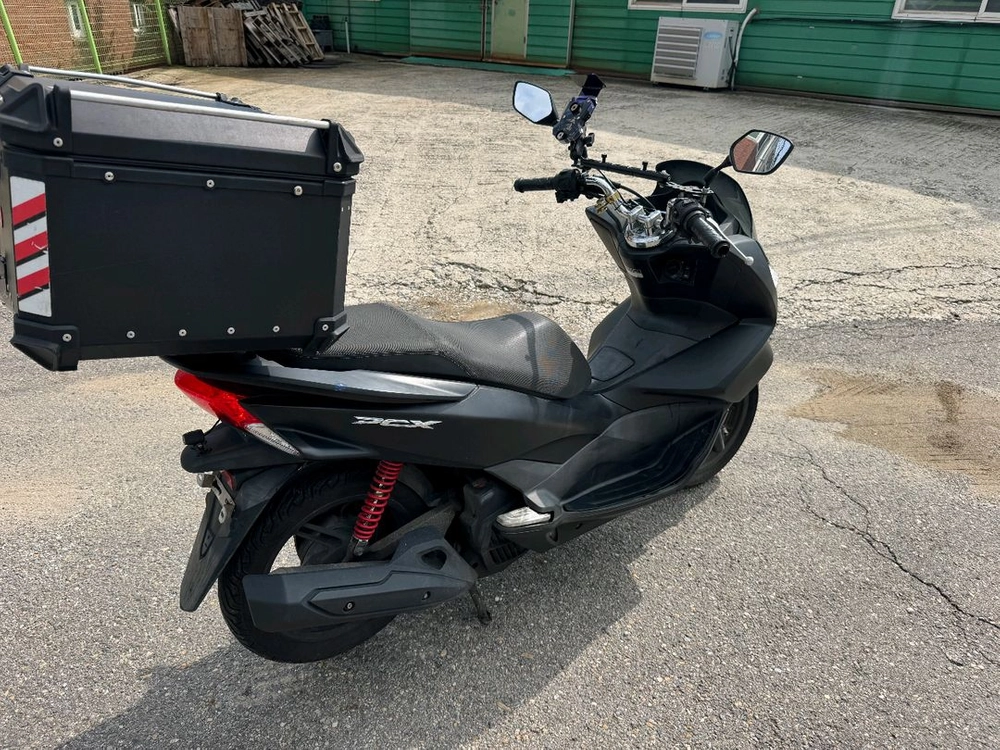 혼다 pcx125 17년 스마트키 블박튜닝 팝니다 이미지