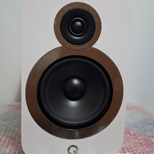 큐어쿠스틱 3030i 북쉘프스피커 화이트 Qacoustics 이미지