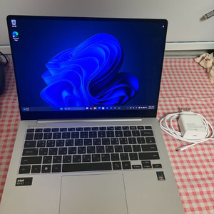 삼성 갤럭시북 4 프로 14인치 16GB 512GB 이미지
