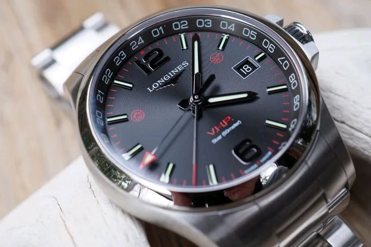 론진 콘퀘스트 VHP GMT 검판 41mm - 안심되는 중고거래