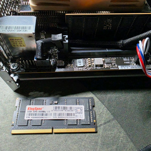 노트북용 킹스펙(마이크론) DDR5 5600 32gb 1개 판매합니다. 이미지