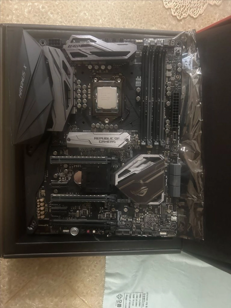 i7 8700k CPU + ASUS MAXIMUS X HERO 입니다 이미지