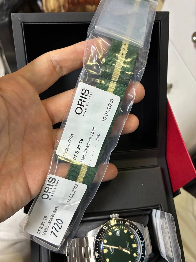 오리스 식스티파이브 그린 42mm - 안심되는 중고거래