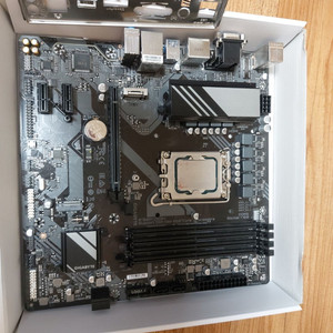 CPU 12600K + B760m ds3h 기가바이트 +윈도우 11 인증키 이미지