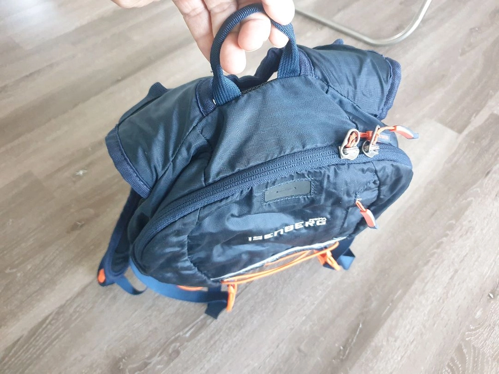 네파 등산 가방 23리터 이미지