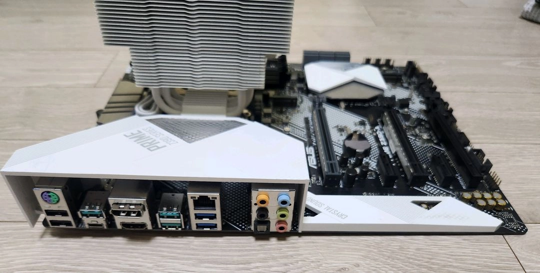 i7 9700K + Z390 팔아요 이미지