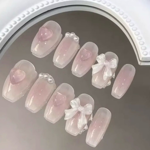 물먹 하트 치크 네일팁 이미지