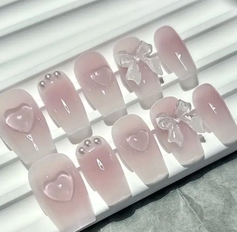 물먹 하트 치크 네일팁 이미지
