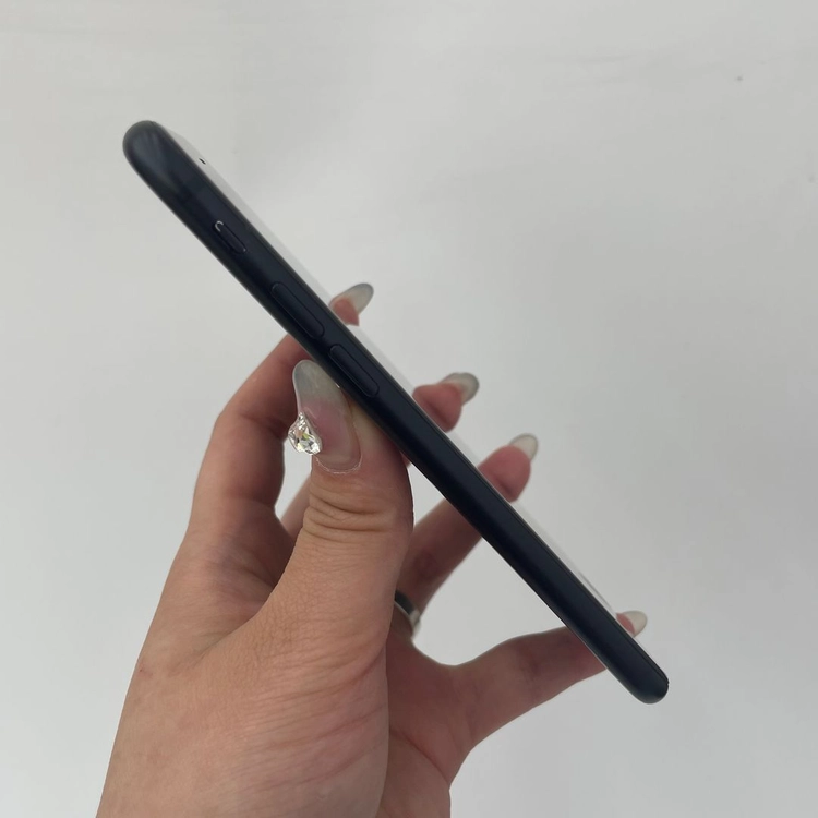 아이폰SE2 배터리81% 블랙 128GB 488443 울산중고폰 이미지