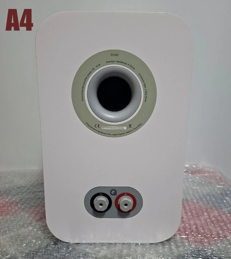 큐어쿠스틱 3030i 북쉘프스피커 화이트 Qacoustics 이미지