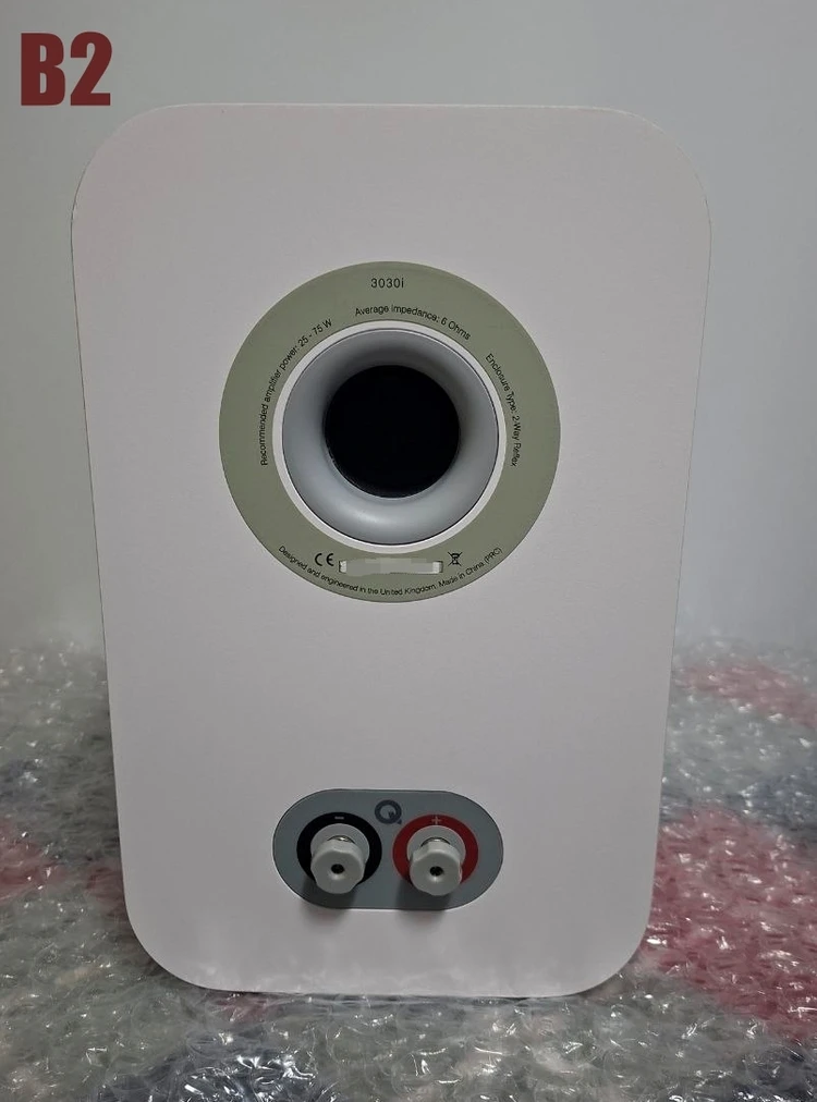 큐어쿠스틱 3030i 북쉘프스피커 화이트 Qacoustics 이미지