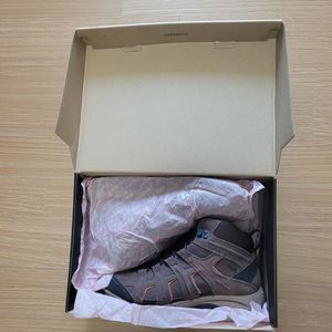 머렐 등산화 (미사용) 판매 합니다 이미지