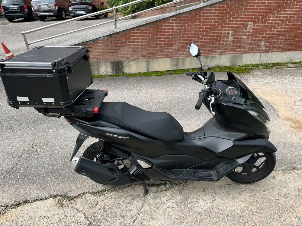 혼다 pcx125 24년 abs 짧은키로수 배달풀셋팅 이미지