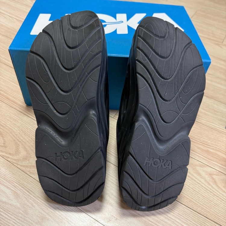 HOKA 오라 리커버리 뮬 블랙 280(US10) 이미지