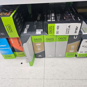RTX 5090 슈라우드 팝니다. 이미지