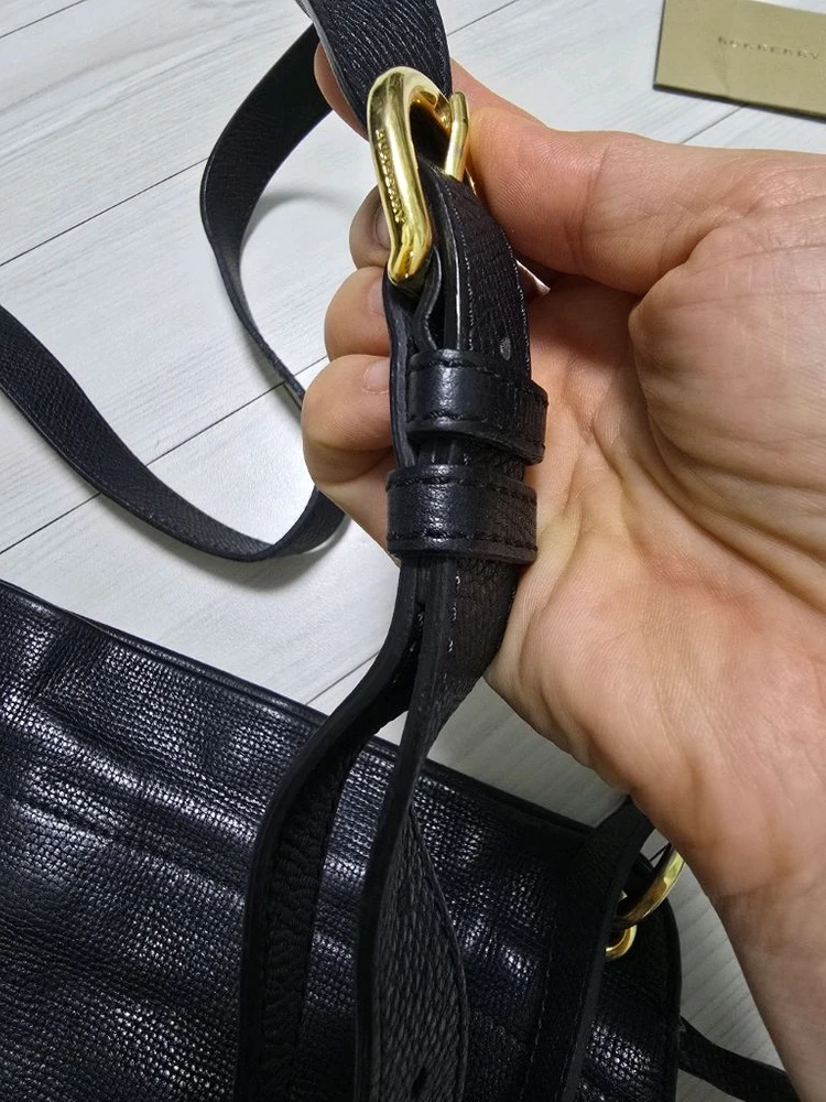 버버리 그레이니 가죽 크로스백 정품 운포 이미지