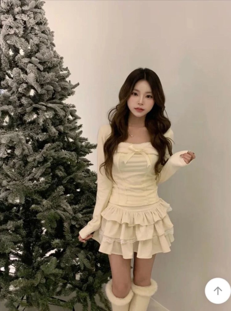 [크리스마스룩/리본탈부착] 퍼 리본 긴팔 티셔츠 이미지