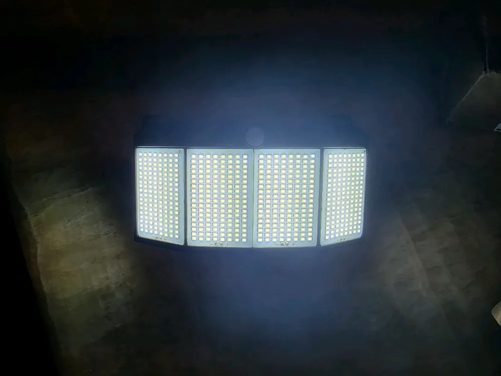 태양광 센서등 576 LED(매우 밝음) / 새상품 이미지