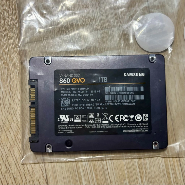 삼성 860 QVO 1TB SSD 이미지