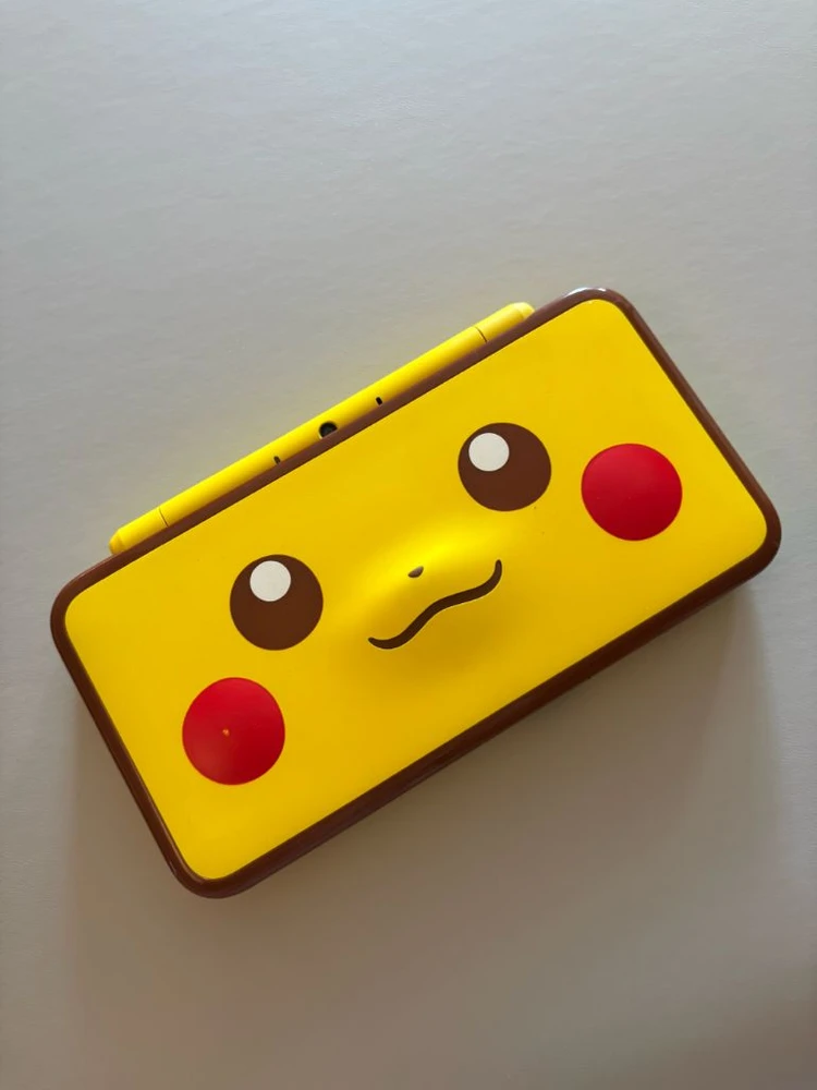 닌텐도2ds xl 피카츄에디션 - 안심되는 중고거래