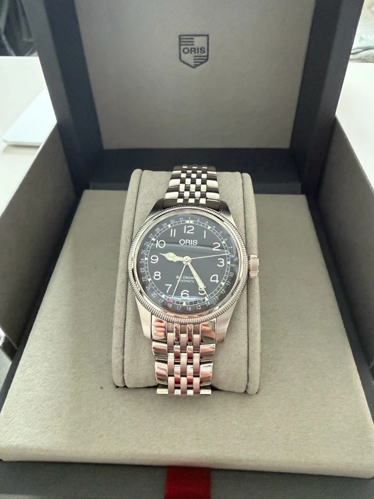 오리스 빅크라운 포인트데이트 블랙 40mm - 안심되는 중고거래