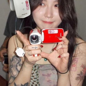 산요작티 cg9 백예린 카메라 디지털 카메라 이미지