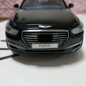 1:18 eq900 이미지